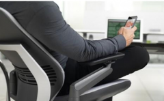 手機(jī)辦公軟件里存的東西能在電腦上打開(kāi)嗎？